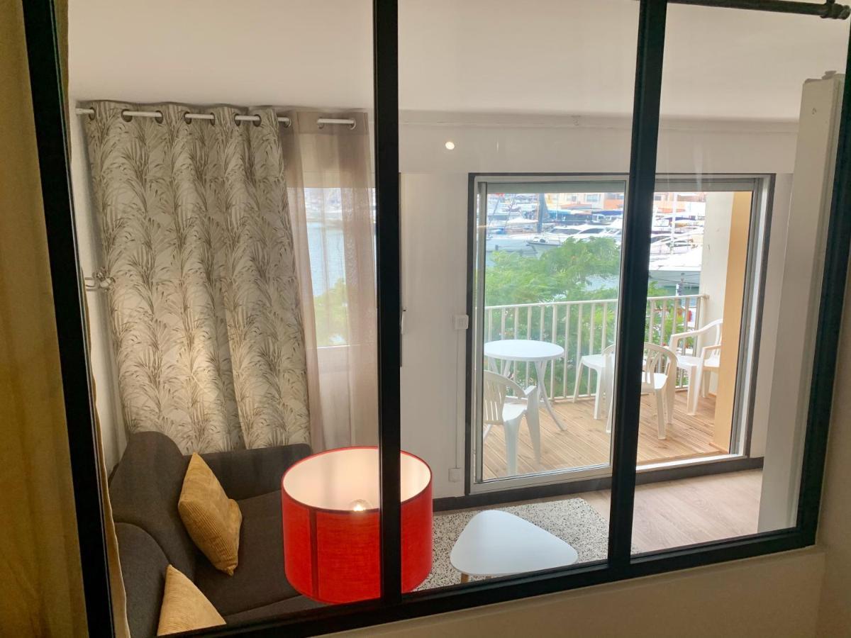 Appartement 1Ere Ligne Vue Port Avec Balcon, Piscine Agde Kültér fotó