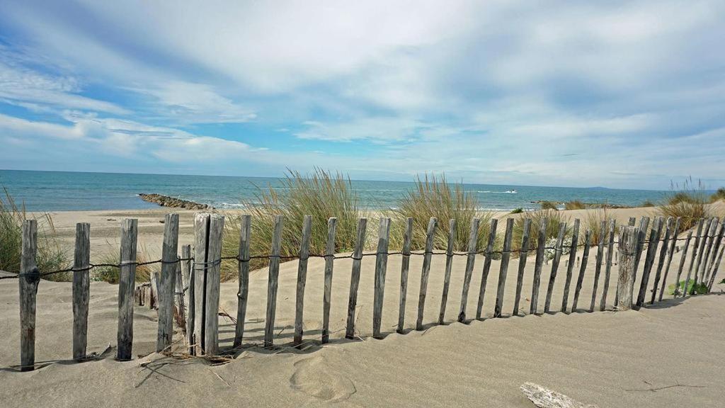 Appartement 1Ere Ligne Vue Port Avec Balcon, Piscine Agde Kültér fotó